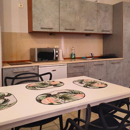 Apartament Izaaka クラクフ エクステリア 写真