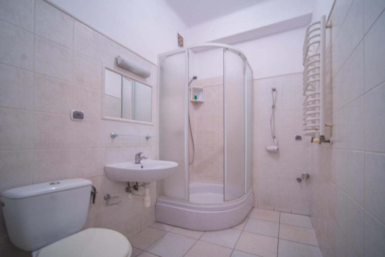 Apartament Izaaka クラクフ エクステリア 写真